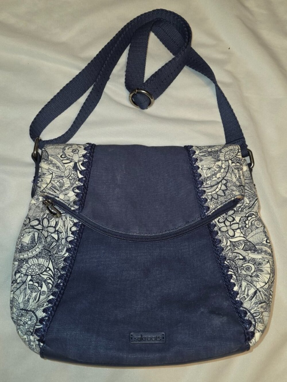 Sakroots Navy Artist Circle Foldover Crossbody Bag Purse Spirit Deserts